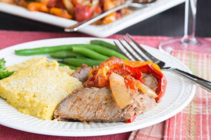 Slow Cooker Steak Pizzaiola Slow Cooker Steak Pizzaiola - a super simple family dinner that takes just a few pantry ingredients. Let it cook all day in the crockpot and come home to a hearty dinner. | cupcakesandkalechips.com | gluten free, paleo recipe