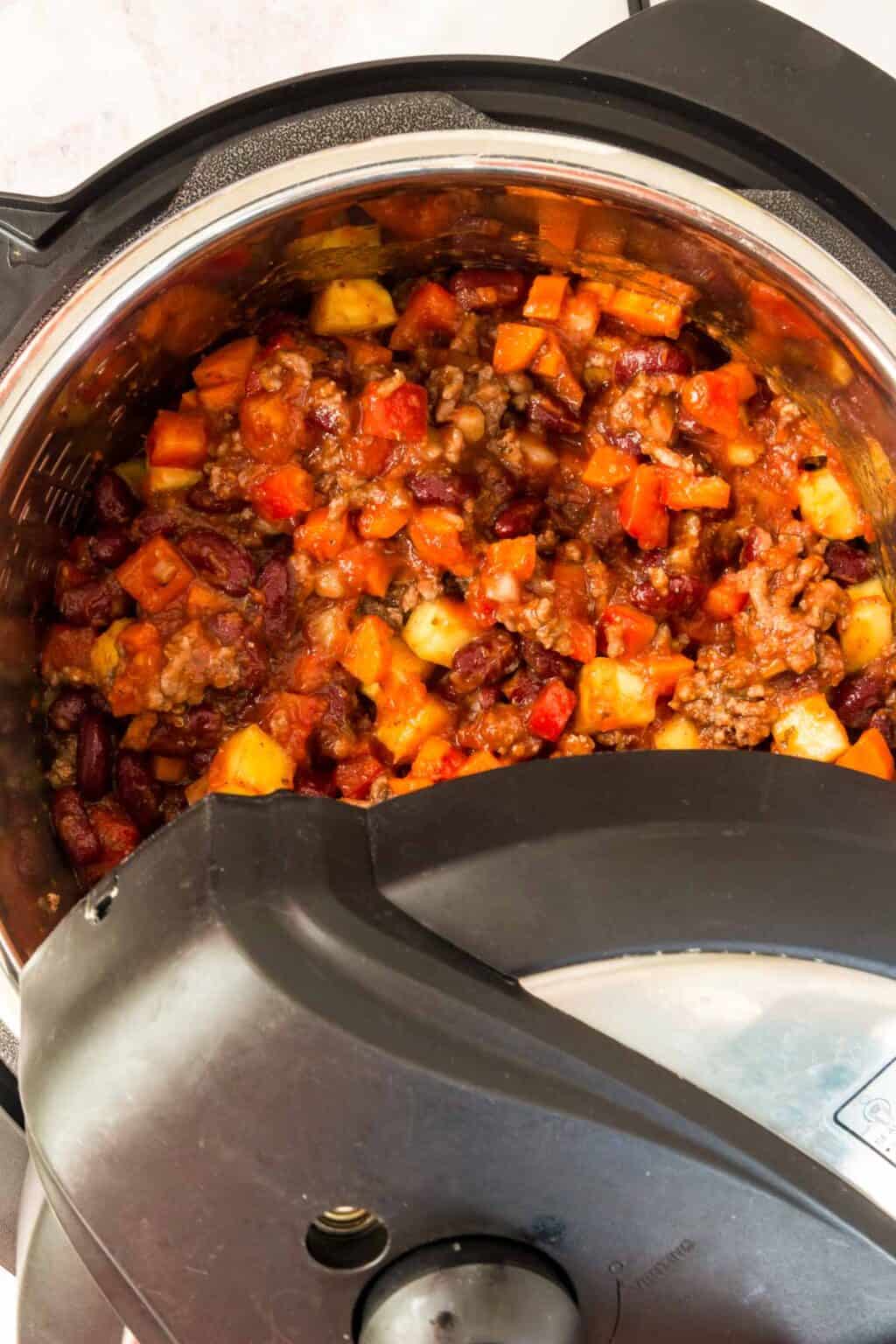 Slow Cooker Hawaiian Chili Recipe Cupcakes & Kale Chips