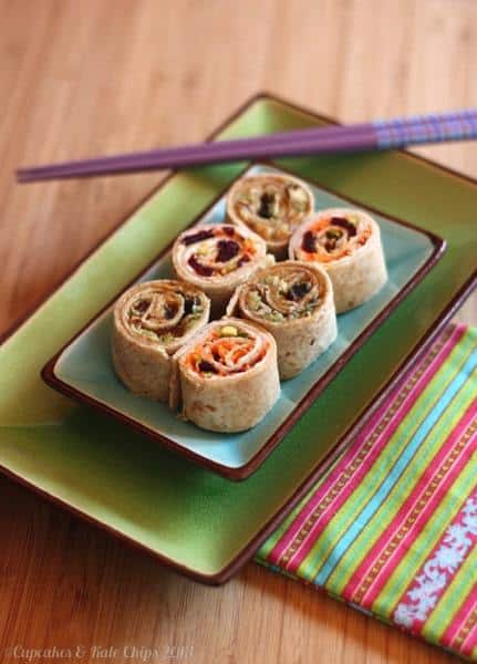 Carrot Cake & Zucchini Bread Sushi - fun takeout fakeout for your kids' lunchbox with endless options | cupcakesandkalechips.com #lunchbox #sandwich