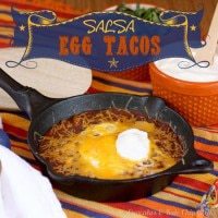Salsa egg tacos are a gluten-free breakfast recipe that everyone in the family will love. They would make a fun and easy gluten-free Cinco de Mayo food option, too! | CupcakesAndKaleChips.com | eggs | salsa | breakfast | back to school