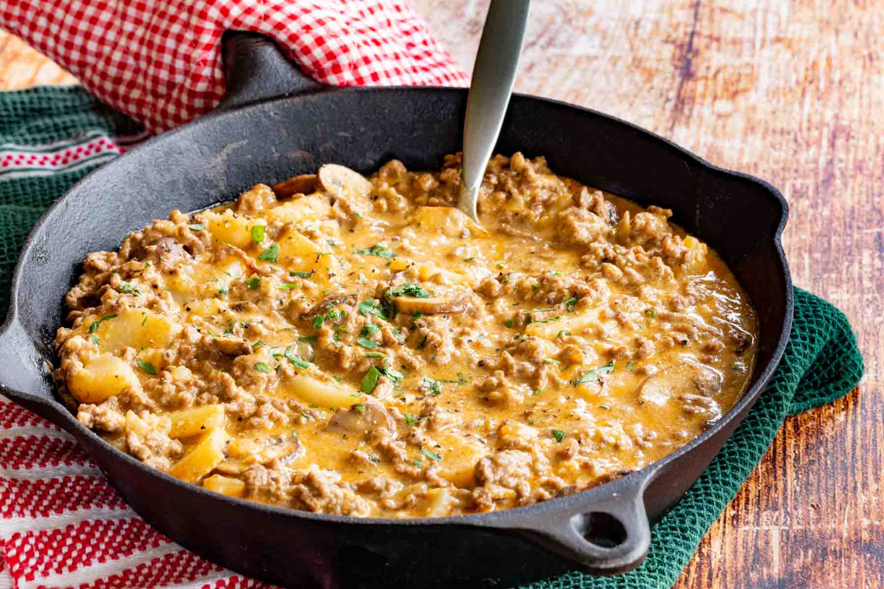 Creamy Ground Beef and Potatoes Skillet - gluten free one-pan dinner!