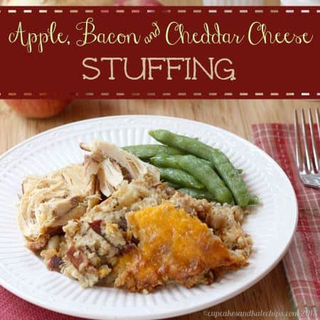 Apple, Bacon and Cheddar Cheese Stuffing - a sweet and savory, fantastic new addition to your Thanksgiving menu | cupcakesandkalechips.com | #glutenfree #thanksgiving