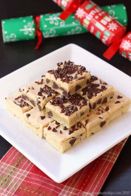 Chocolate Chip Sugar Cookie Bars with Peanut Butter Frosting - an easy Christmas cookie recipe to make with the kids!