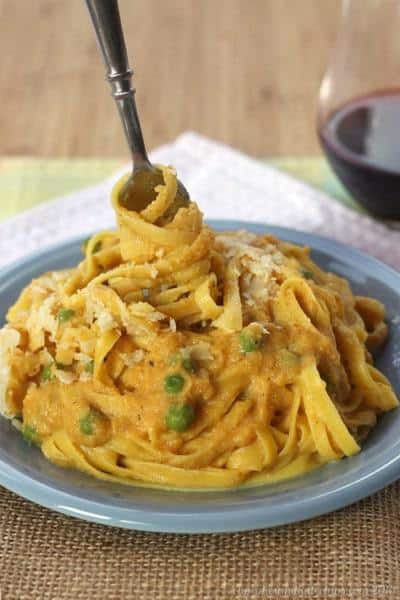 Fettuccine Pumpkin Cauliflower Alfredo - cauli-fredo sauce is a healthy way to enjoy fettuccine alfredo with the addition of fall flavors like pumpkin and sage.