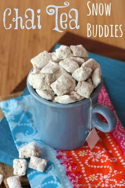 Chai Tea Snow Buddies | cupcakesandkalechips.com | #muddybuddies #puppychow #glutenfree #chaitea