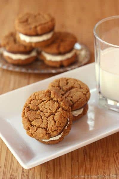 Flourless Peanut Butter Nutella S'Mores Sandwich Cookies | cupcakesandkalechips.com | #christmascookies #glutenfree #marshmallows #smores