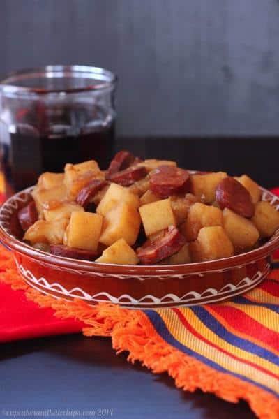 Patatas a La Riojana (Rioja-Style Potato & Chorizo Stew) | cupcakesandkalechips.com | #tapas #appetizer #side #glutenfree