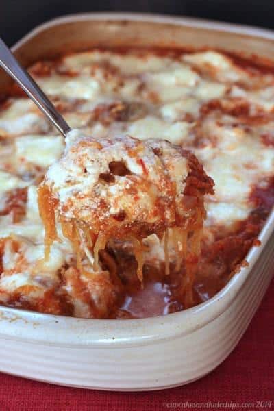 Turkey Sausage and Mushroom Spaghetti Squash Casserole | cupcakesandkalechips.com | #glutenfree #dinner #lowcarb