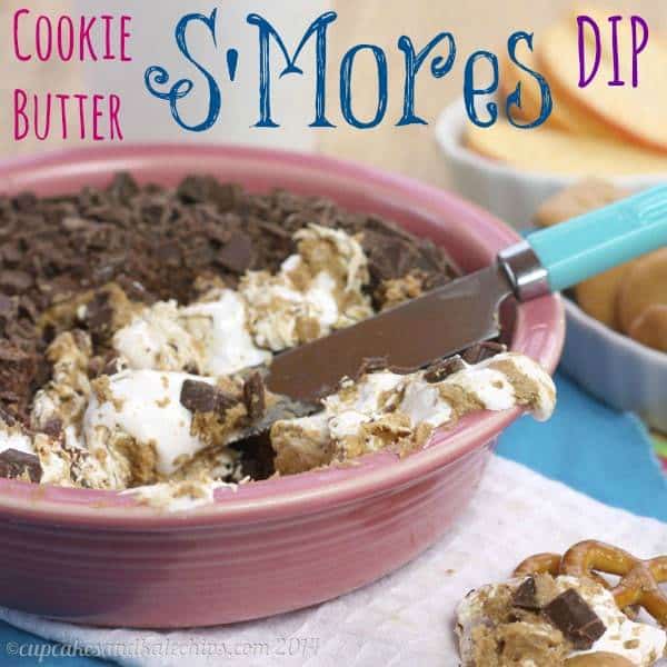 Cookie Butter S'Mores Dip - marshmallow and chocolate, swirled with Biscoff or Speculoos spread is an ooey gooey dessert dip! Who needs a campfire? | cupcakesandkalechips.com