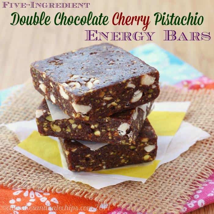 Five-Ingredient Double Chocolate Cherry Pistachio Energy Bars {copycat Lara Bars} | cupcakesandkalechips.com | #glutenfree #vegan #snack