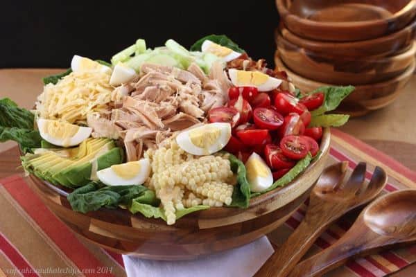 Vermont Meets New Jersey Ultimate Cobb Salad with Creamy Greek Yogurt Maple Dijon Dressing | cupcakesandkalechips.com | #bacon #cheese #glutenfree