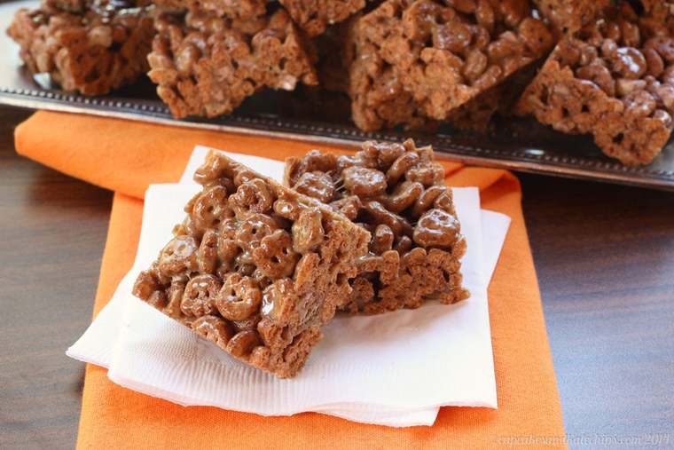 Count Chocula Peanut Butter Marshmallow Cereal Bars on a white napkin