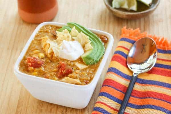 Gluten Free Chicken Taco Corn Chowder is a spicy version of my favorite soup recipe that's easy, healthy, and gluten free | cupcakesandkalechips.com