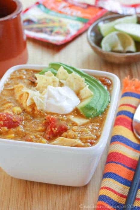 Gluten Free Chicken Taco Corn Chowder is a spicy version of my favorite soup recipe that's easy, healthy, and gluten free | cupcakesandkalechips.com