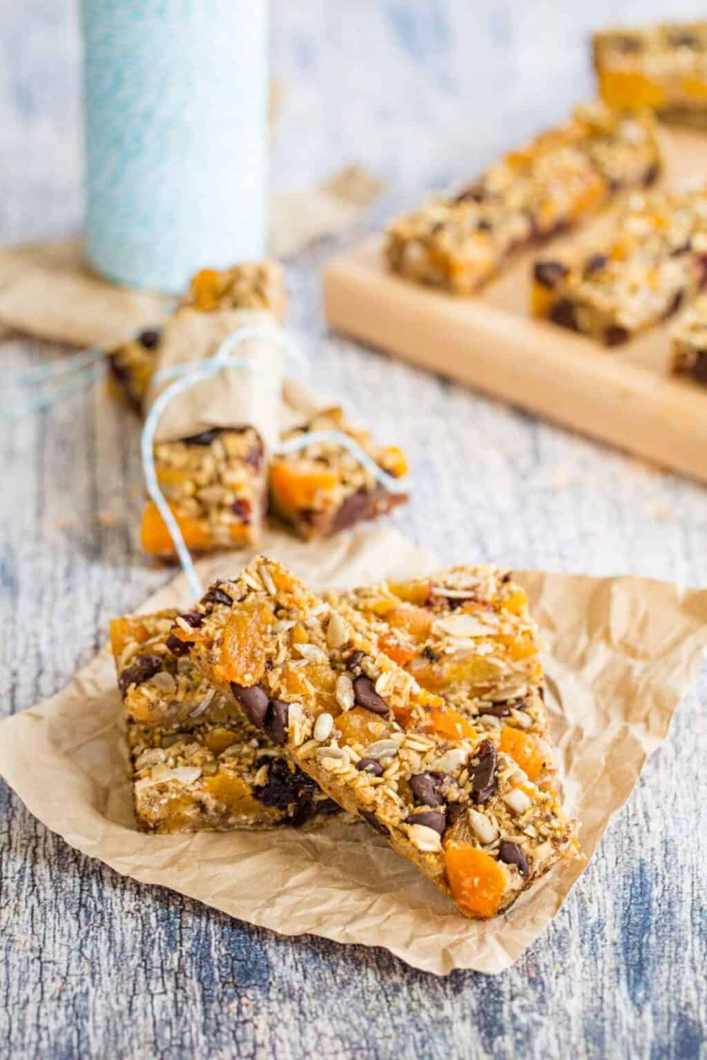 Chewy Trail Mix Bars gluten free granola bars! Cupcakes & Kale Chips