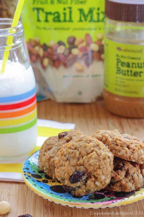 Trail Mix Monster Cookies - a healthier version of the classic flourless oatmeal peanut butter cookie recipe filled with nuts and chocolate. And they're gluten free! | cupcakesandkalechips.com 