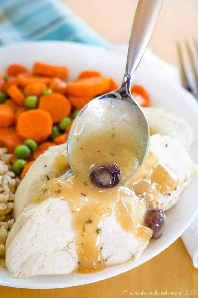 A gluten free gravy made with apple cider for chicken or turkey