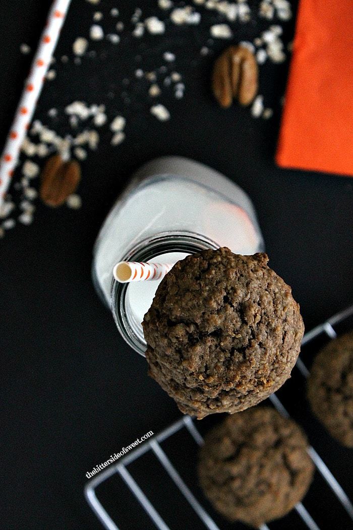 Chocolate Banana Nut Cookies - combine three great flavors into one healthy dessert recipe that's kid-approved! | thebittersideofsweet.com for cupcakesandkalechips.com