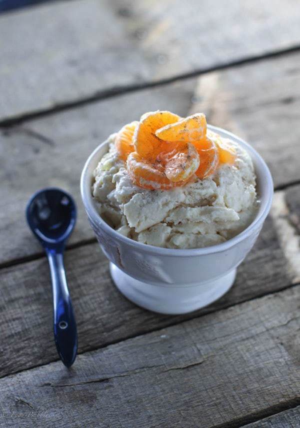 Earl Grey Frozen Yogurt topped with Clementines & Cardamom - a creamy, healthy dessert recipe that is easy to make but sure to impress | foodbabbles.com for cupcakesandkalechips.com | gluten free