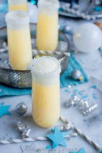 Pineapple Coconut Champagne Cocktail-1534