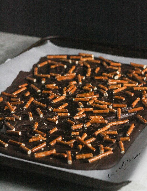 Dark Chocolate Salted Caramel Pretzel Bark - a sweet treat that can be healthy, vegan, gluten-free AND delicious! | laurenkellynutrition.com for cupcakesandkalechips.com