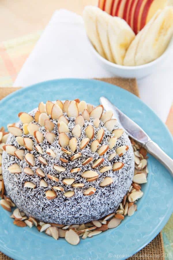 Flourless Almond Joy Cookie Dough Ball has the classic combination of chocolate, coconut, and almonds in a decadent dessert dip that's secretly healthy! | cupcakesandkalechips.com | gluten free, vegan