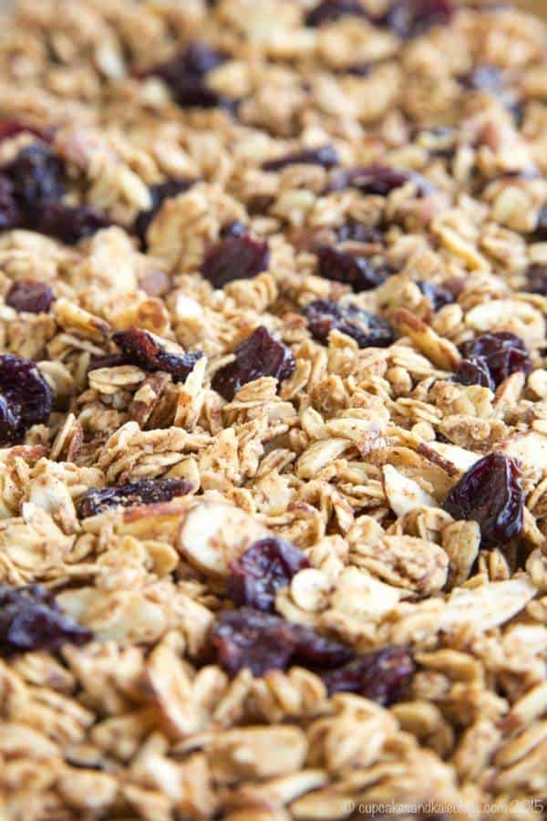 Cherry Vanilla Almond Granola - sweet and nutty with lots of crunch and chewy bits. Perfect for topping your yogurt! | cupcakesandkalechips.com | gluten free, vegan recipe