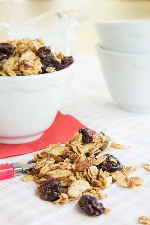Cherry Vanilla Almond Granola - sweet and nutty with lots of crunch and chewy bits. Perfect for topping your yogurt! | cupcakesandkalechips.com | gluten free, vegan recipe