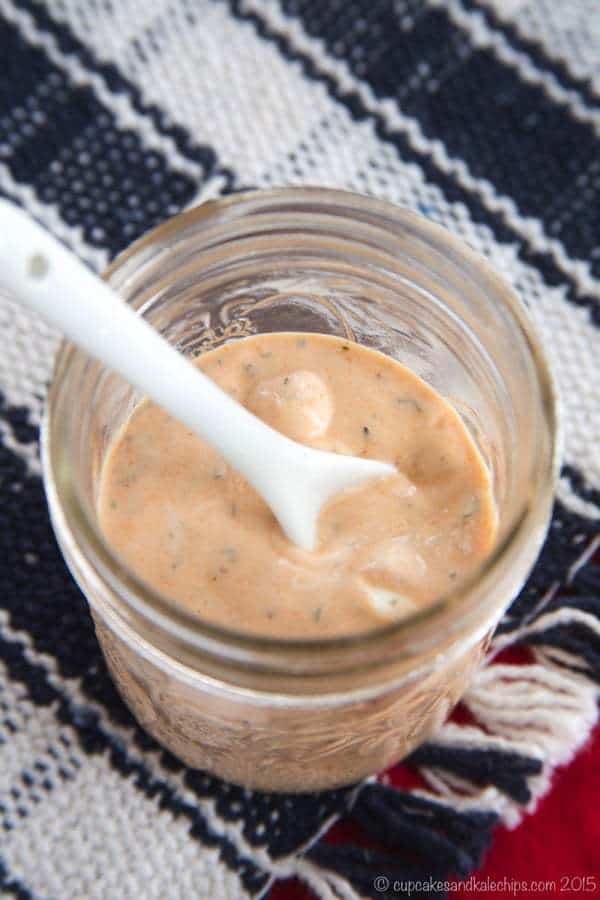 Greek Yogurt Barbecue Ranch Dressing - you just need basic ingredients to put a healthy and tangy twist on the classic Ranch salad dressing recipe for dipping veggies or drizzling over salads. | cupcakesandkalechips.com | gluten free, low carb recipe