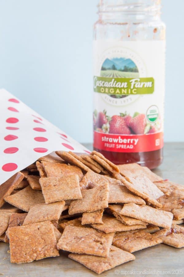 Peanut Butter and Jelly Swirl Whole Wheat Crackers - combine two kid favorites into one tasty and wholesome snack recipe. #spon | cupcakesandkalechips.com