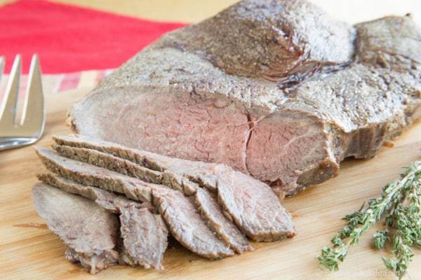 Apple Cider Dijon Marinated Tip Roast - a moist and delicious beef roast recipe perfect for #SundaySupper or a holiday meal. #RoastPerfect | cupcakesandkalechips.com | gluten free