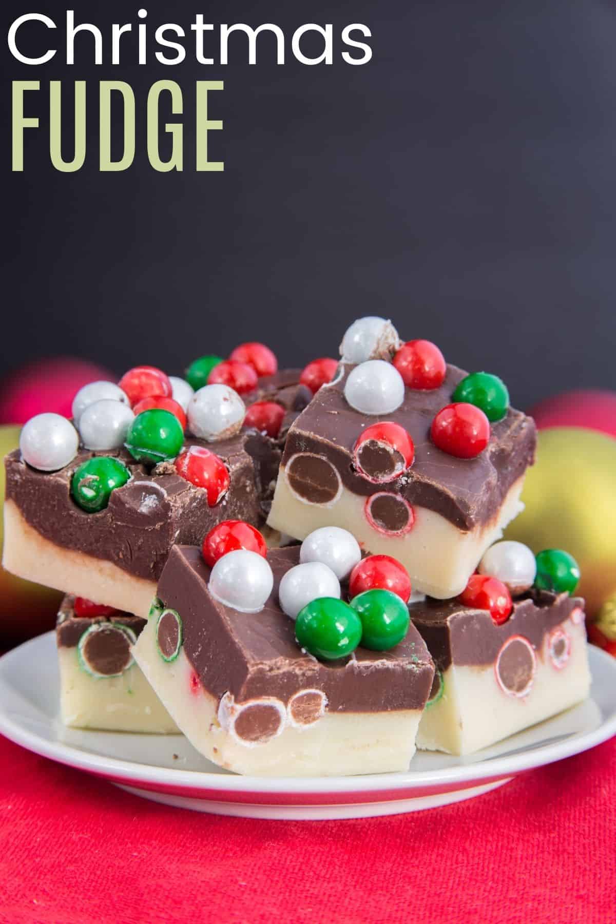 Easy Christmas Fudge Recipe Image with Title