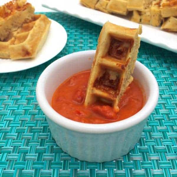 https://cupcakesandkalechips.com/wp-content/uploads/2016/01/Pizza-Waffle-Sticks-3.jpeg700-600x600.jpg