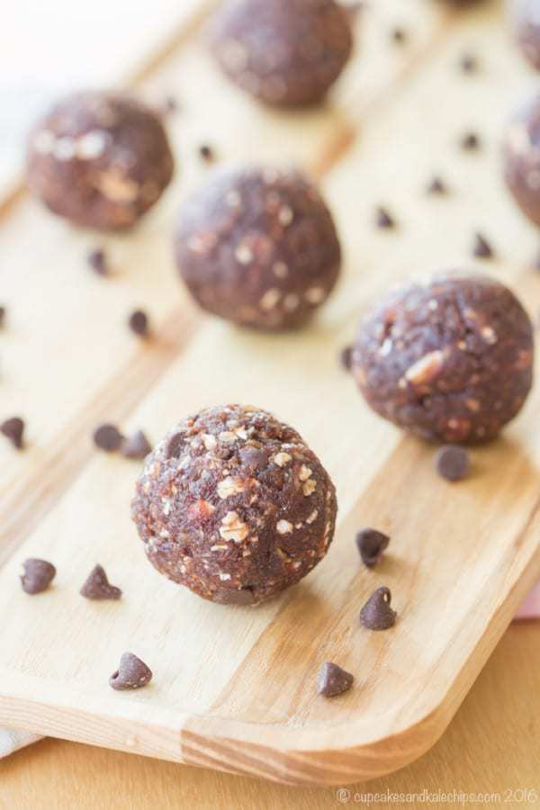 Cherry Chocolate Chip Energy Balls - an easy healthy snack recipe with only a few ingredients that's nut-free and can be made gluten free and vegan. | cupcakesandkalechips.com