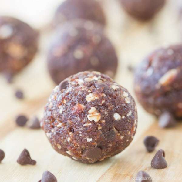 Cherry Chocolate Chip Energy Balls - an easy healthy snack recipe with only a few ingredients that's nut-free and can be made gluten free and vegan. | cupcakesandkalechips.com