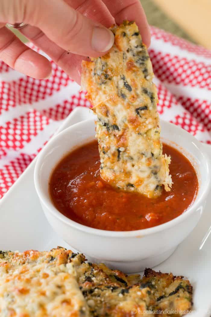 Keto Spinach-Artichoke Cauliflower Breadsticks - Cupcakes & Kale Chips