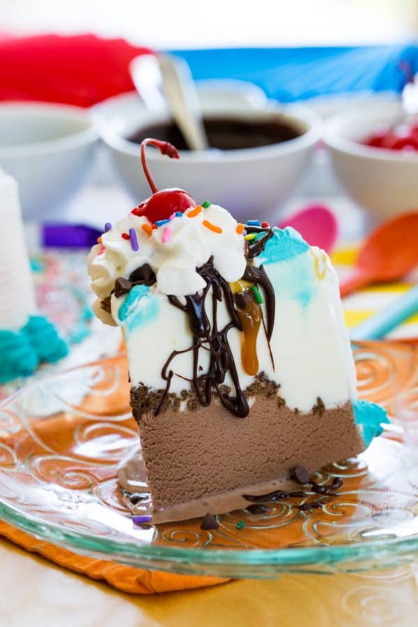 Ice Cream Cake Sundae Party and Easy Fudge Sauce Recipe