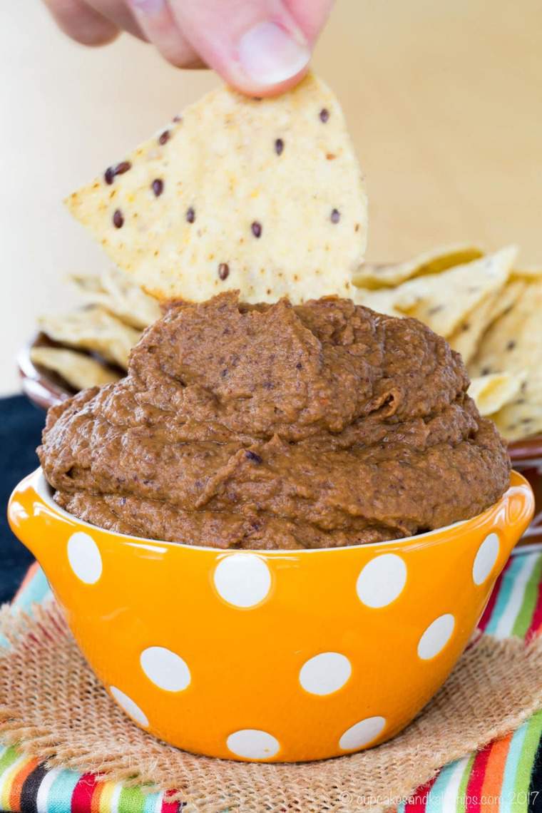 Smoky Cumin Lime Pumpkin Black Bean Hummus - an easy and healthy snack recipe for black bean dip