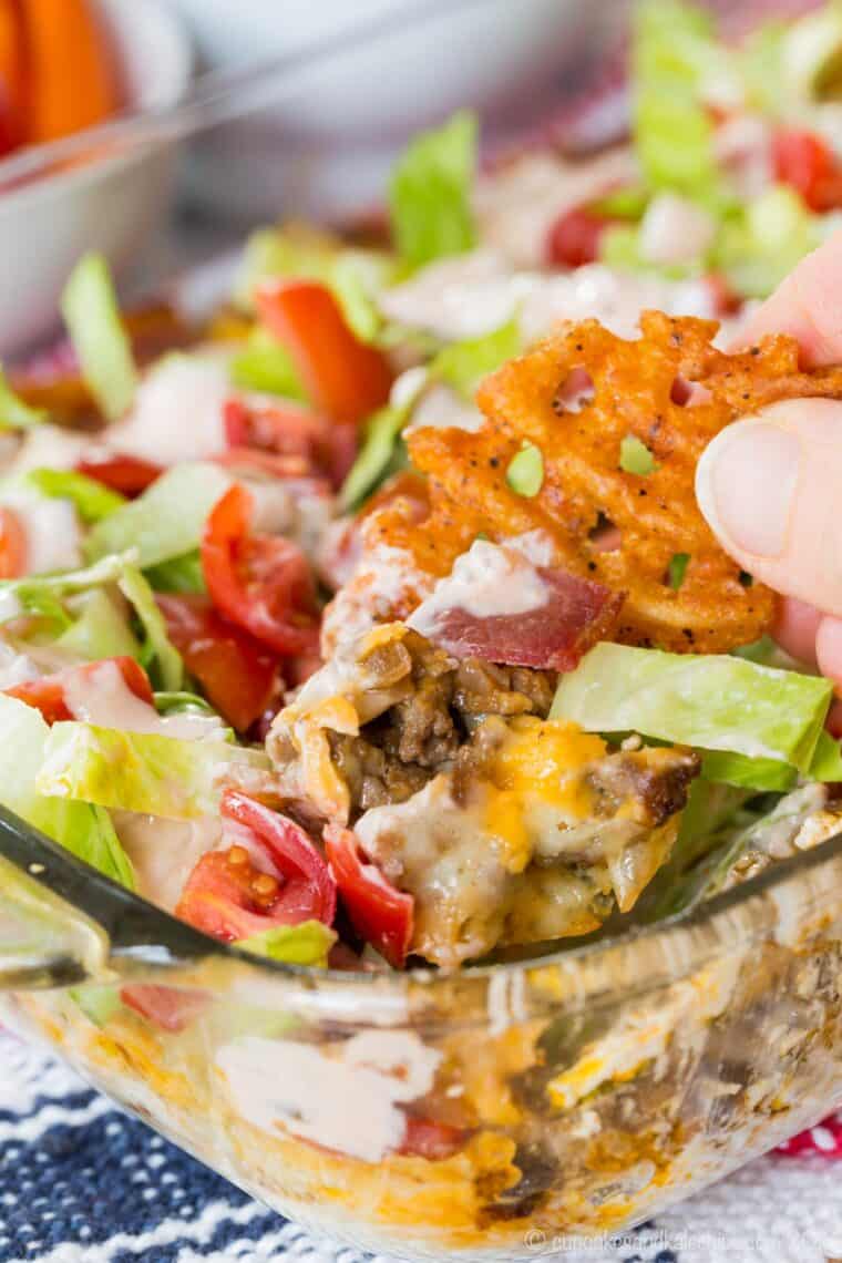 Easy Cheeseburger Dip Cupcakes & Kale Chips