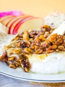 Baked Brie with Honey and Nuts