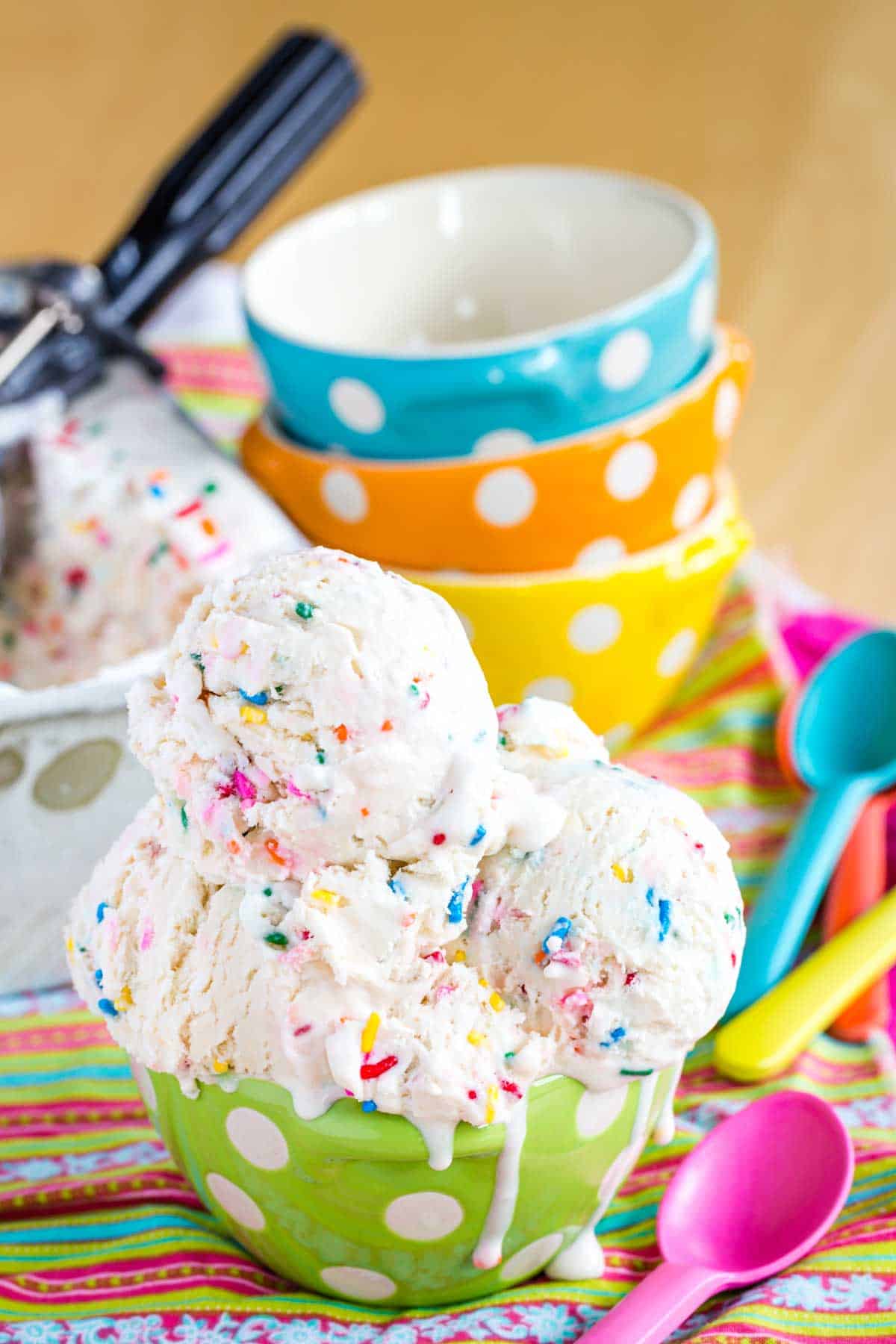 https://cupcakesandkalechips.com/wp-content/uploads/2019/07/No-Churn-Gluten-Free-Birthday-Cake-Ice-Cream-Recipe-9046.jpg