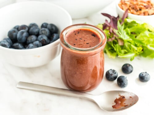 https://cupcakesandkalechips.com/wp-content/uploads/2020/06/Blueberry-Balsamic-Dressing-Recipe-500x375.jpg