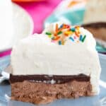 Easy No-Churn Ice Cream Cake Recipe Image with Title