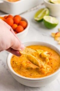 Easy Cheesy Mexican Dip - hot cheese dip for tortilla chips!