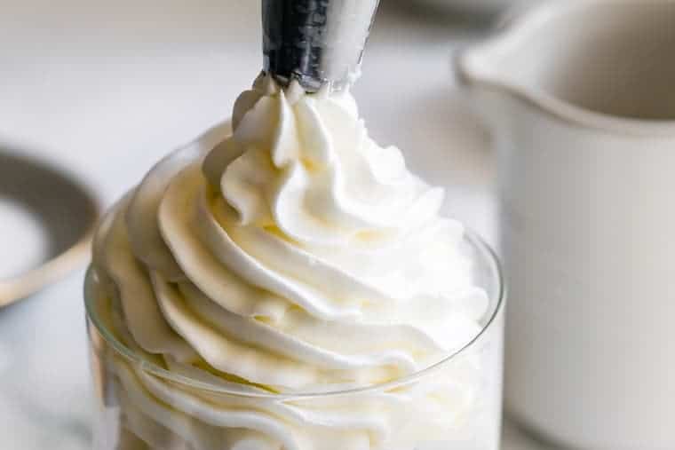 Easy Homemade Vanilla Frosting - Cupcakes & Kale Chips