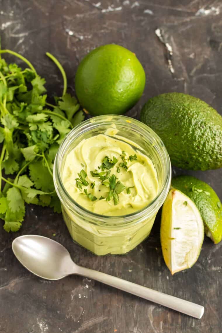 Zelfgenoegzaamheid Preek zweep Avocado Crema - a healthy dip made with Greek yogurt!