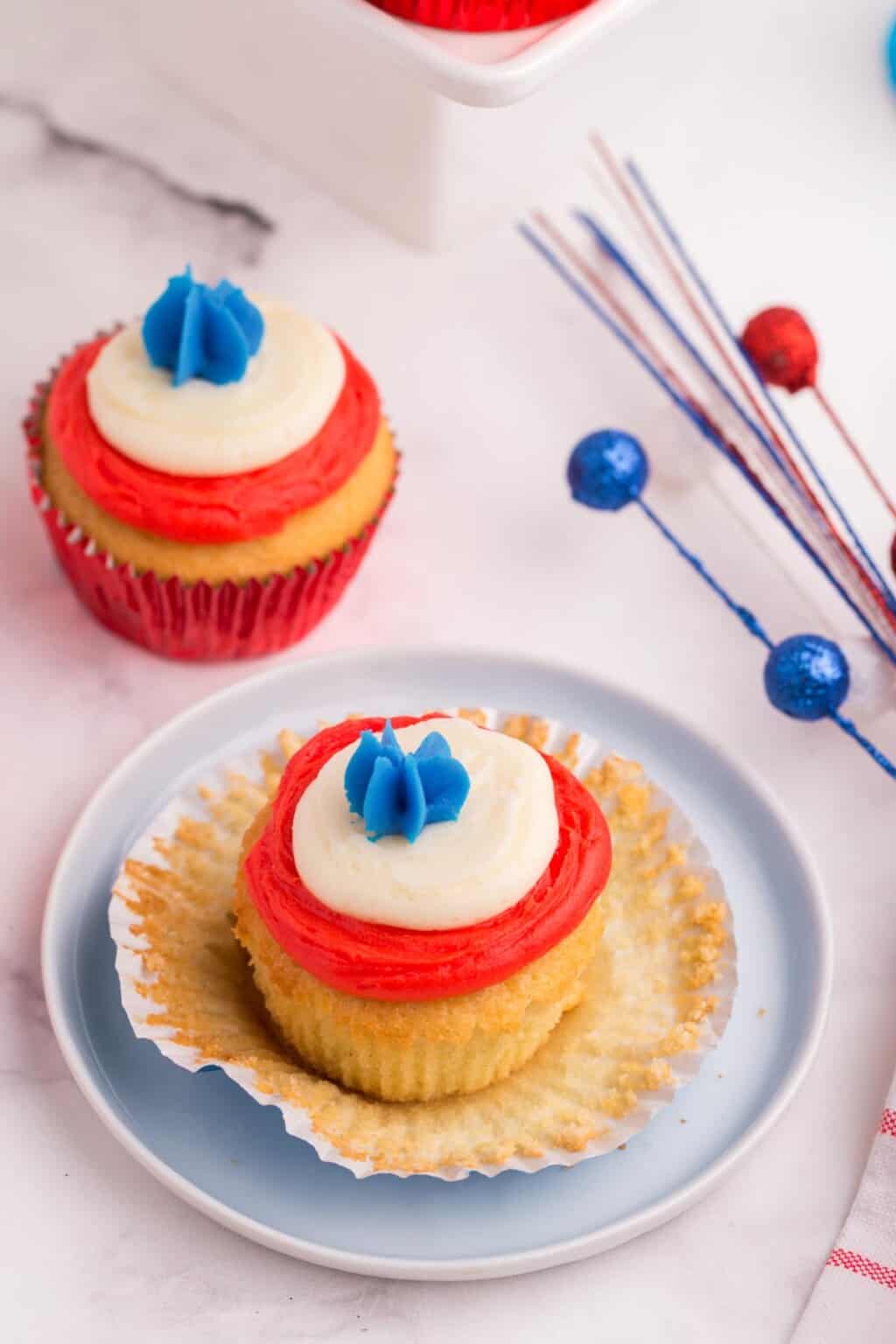 Gluten Free 4th of July Cupcakes - an easy Red, White, and Blue Dessert!