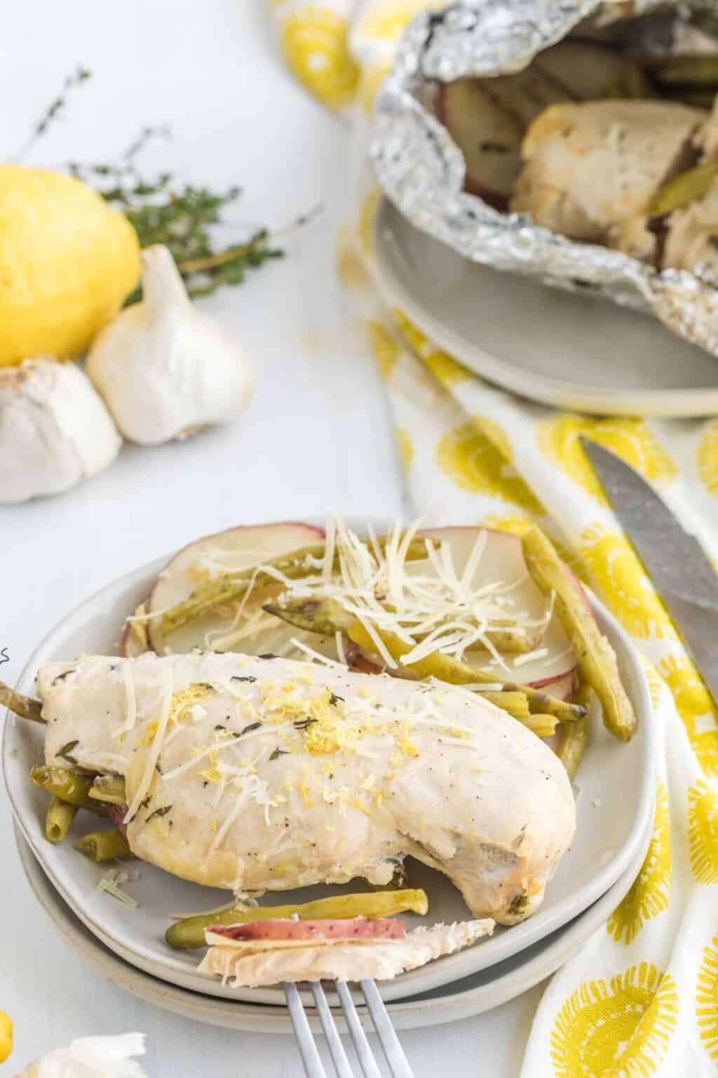 Lemon Chicken Foil Packets | Quick and Easy Dinner Idea!