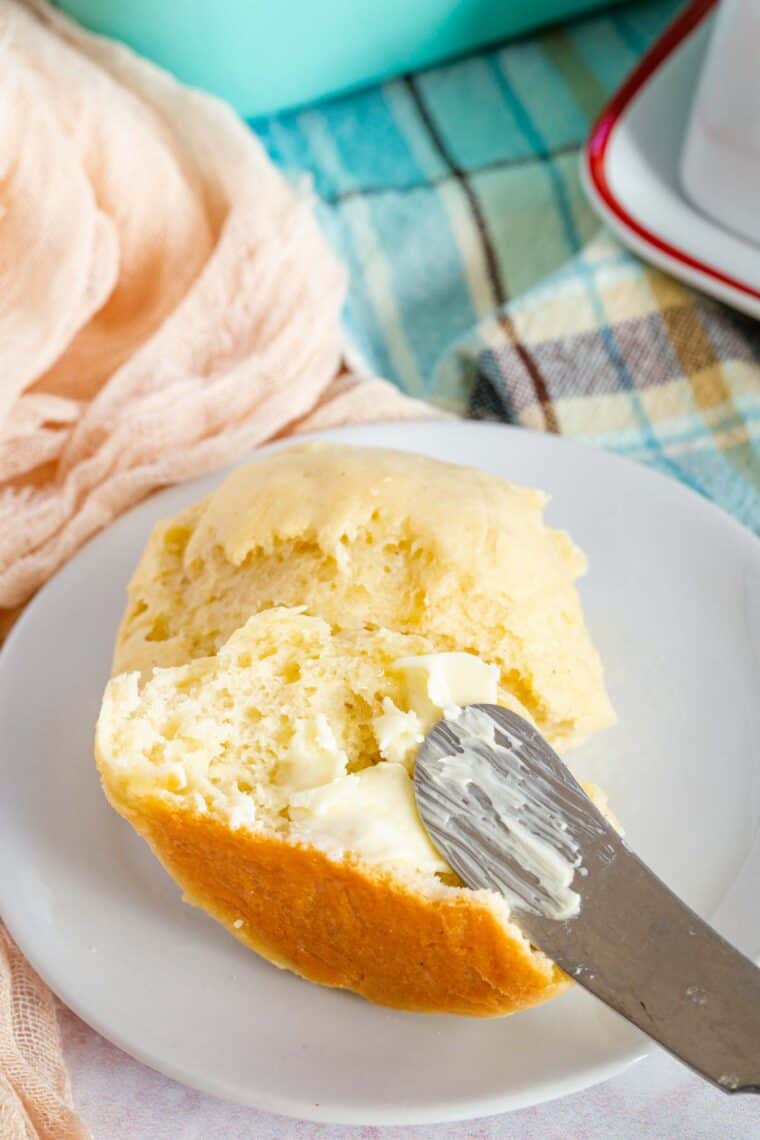 Soft & Fluffy Gluten Free Dinner Rolls | Cupcakes & Kale Chips