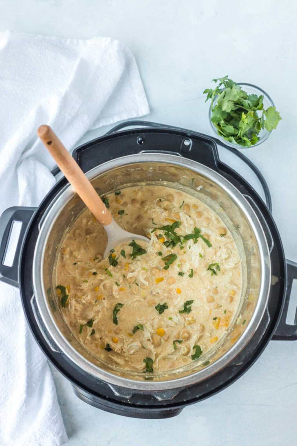 Creamy Instant Pot White Chicken Chili | Cupcakes & Kale Chips